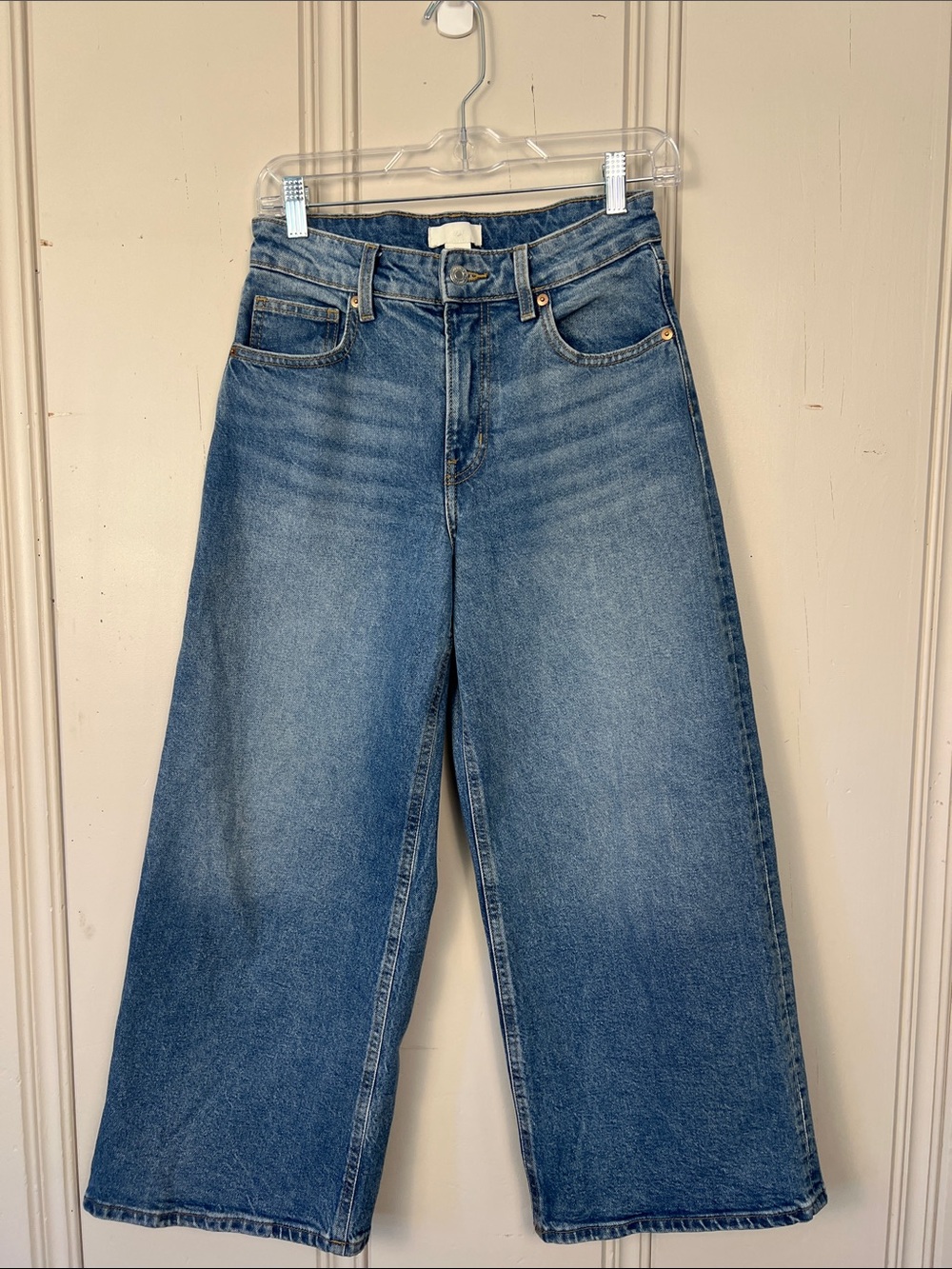 H&M High Waist Wide Leg Jeans Size 4 Medium Wash‎ EUC